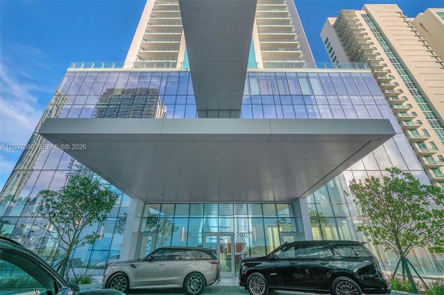 700 NE 26th Ter 2906, Miami, FL 33137