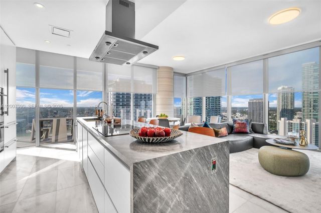 700 NE 26th Ter 2906, Miami, FL 33137