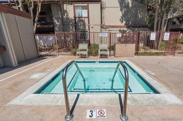 5422 Adobe Falls Rd 12, San Diego, CA 92120