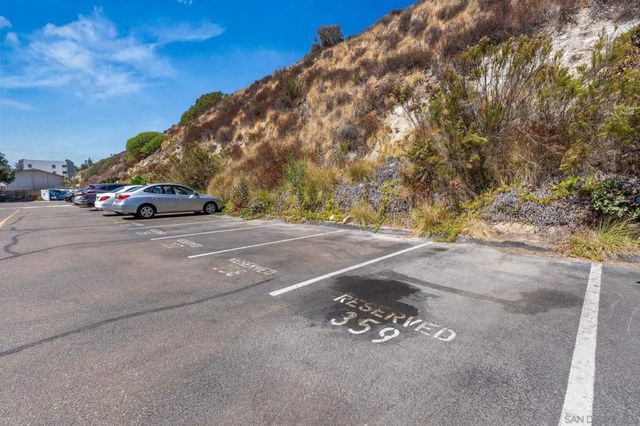 5422 Adobe Falls Rd 12, San Diego, CA 92120
