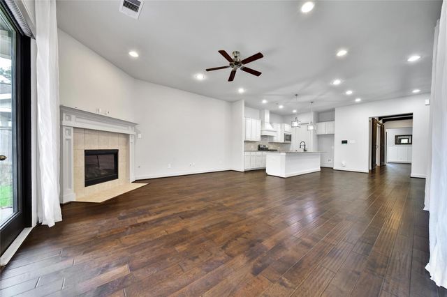 118 Grant Cove Drive, Montgomery, TX 77316