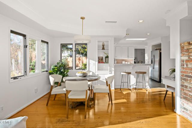 1948 Ravista Lane, La Canada Flintridge, CA 91011