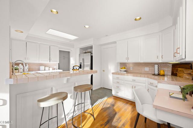 1948 Ravista Lane, La Canada Flintridge, CA 91011