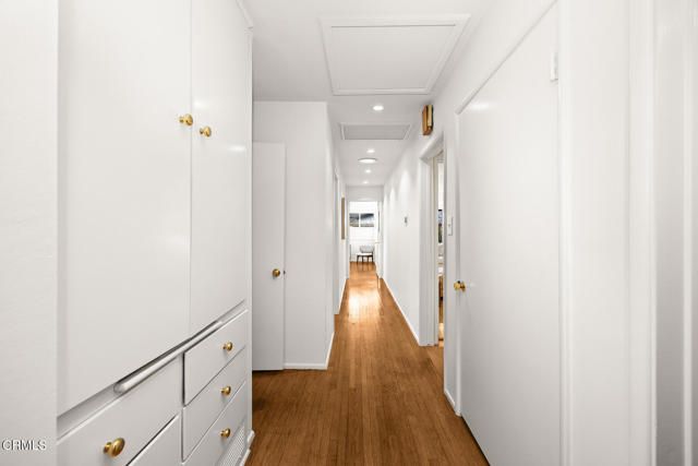 1948 Ravista Lane, La Canada Flintridge, CA 91011