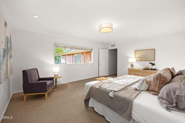 1948 Ravista Lane, La Canada Flintridge, CA 91011