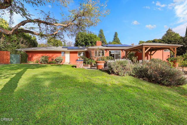 1948 Ravista Lane, La Canada Flintridge, CA 91011