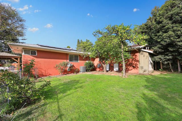 1948 Ravista Lane, La Canada Flintridge, CA 91011
