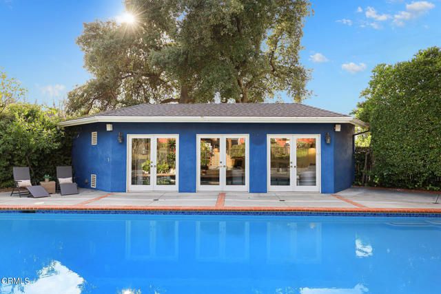 1948 Ravista Lane, La Canada Flintridge, CA 91011