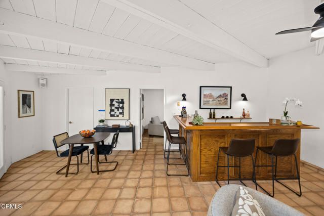 1948 Ravista Lane, La Canada Flintridge, CA 91011