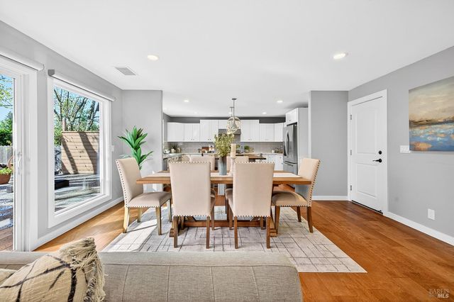 4720 Granada Dr, Santa Rosa, CA 95409