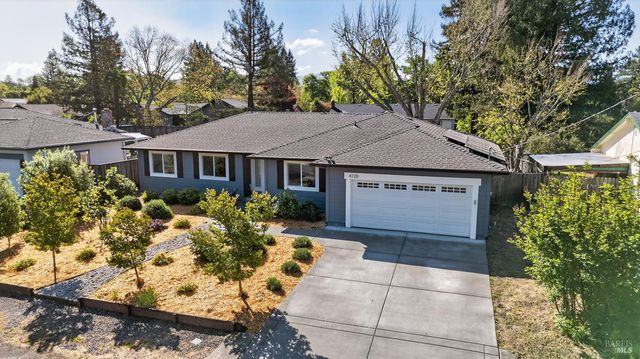 4720 Granada Dr, Santa Rosa, CA 95409