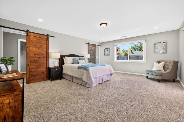 4720 Granada Dr, Santa Rosa, CA 95409