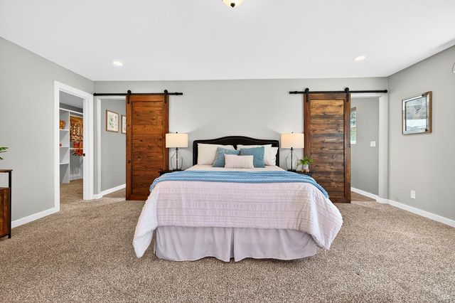 4720 Granada Dr, Santa Rosa, CA 95409