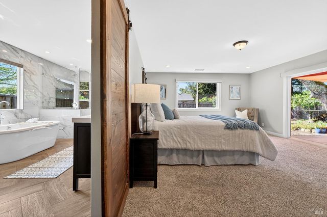 4720 Granada Dr, Santa Rosa, CA 95409