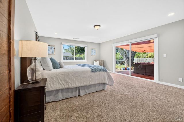 4720 Granada Dr, Santa Rosa, CA 95409