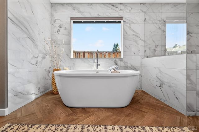 4720 Granada Dr, Santa Rosa, CA 95409