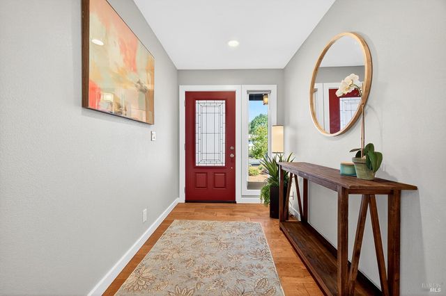 4720 Granada Dr, Santa Rosa, CA 95409