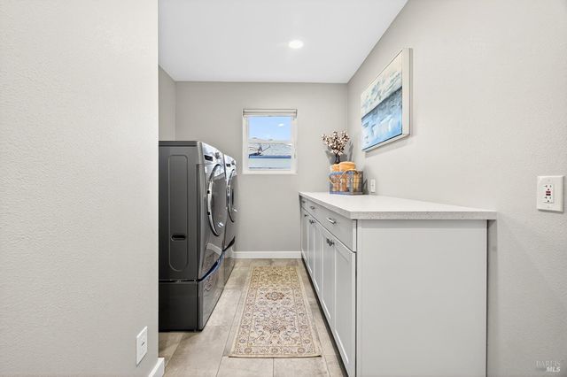 4720 Granada Dr, Santa Rosa, CA 95409