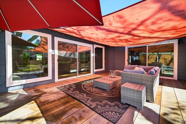 4720 Granada Dr, Santa Rosa, CA 95409