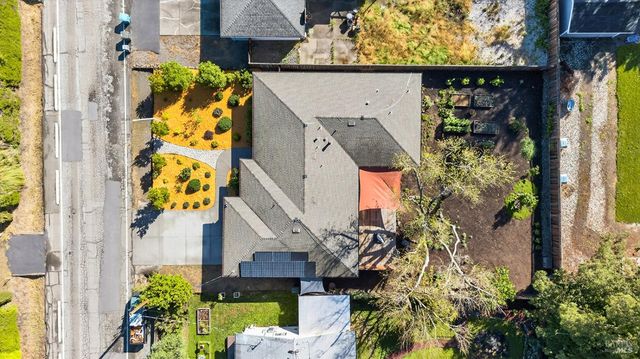 4720 Granada Dr, Santa Rosa, CA 95409