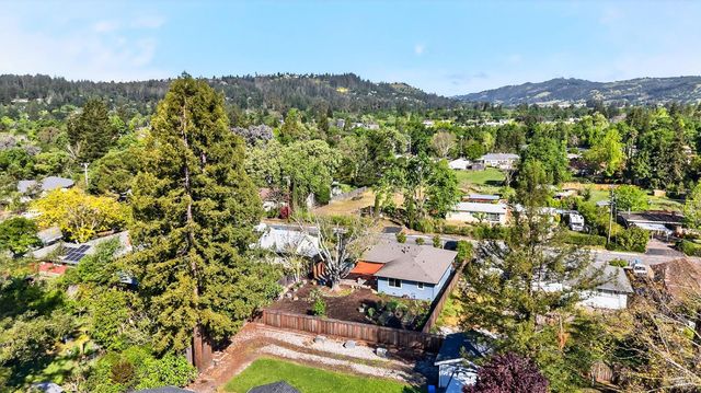 4720 Granada Dr, Santa Rosa, CA 95409