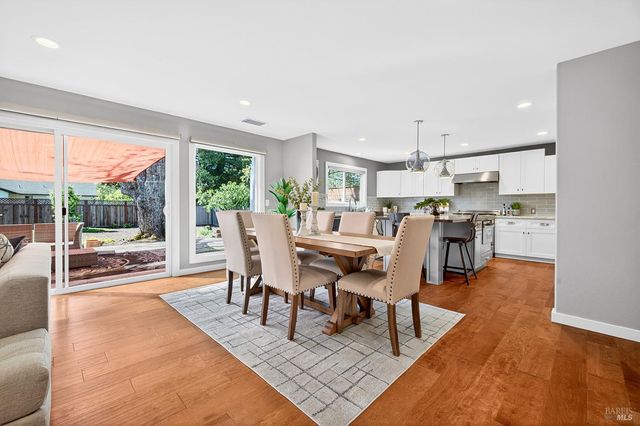 4720 Granada Dr, Santa Rosa, CA 95409