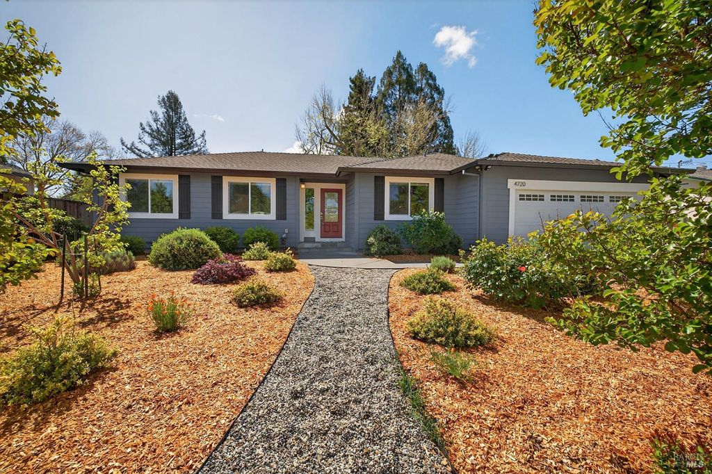 4720 Granada Dr, Santa Rosa, CA 95409
