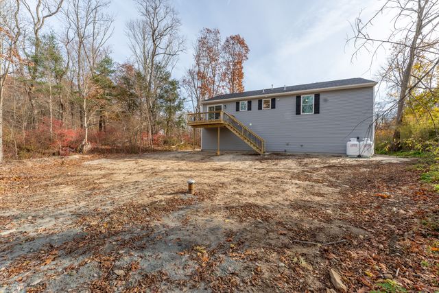 10 School Street Extension, Plainfield, CT 06374