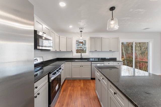 10 School Street Extension, Plainfield, CT 06374