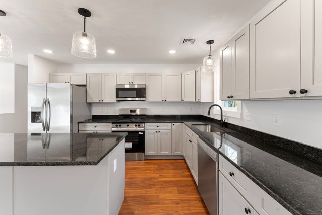 10 School Street Extension, Plainfield, CT 06374