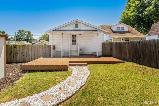 407 Morris Avenue, St Louis, MO 63125