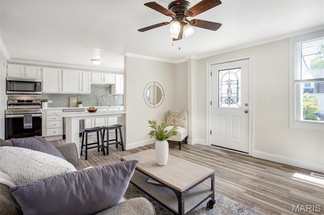 407 Morris Avenue, St Louis, MO 63125