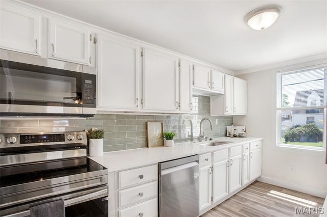 407 Morris Avenue, St Louis, MO 63125