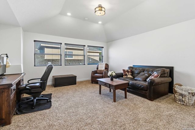 1531 ESSER XING, New Braunfels, TX 78132
