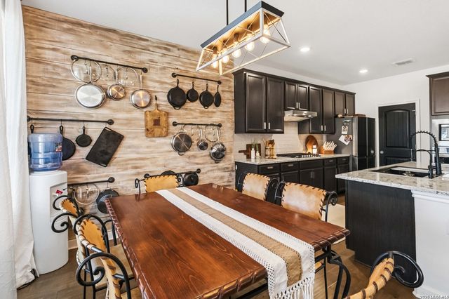 1531 ESSER XING, New Braunfels, TX 78132