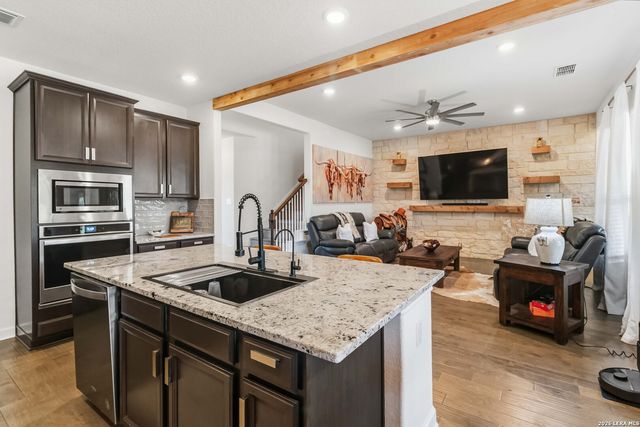 1531 ESSER XING, New Braunfels, TX 78132