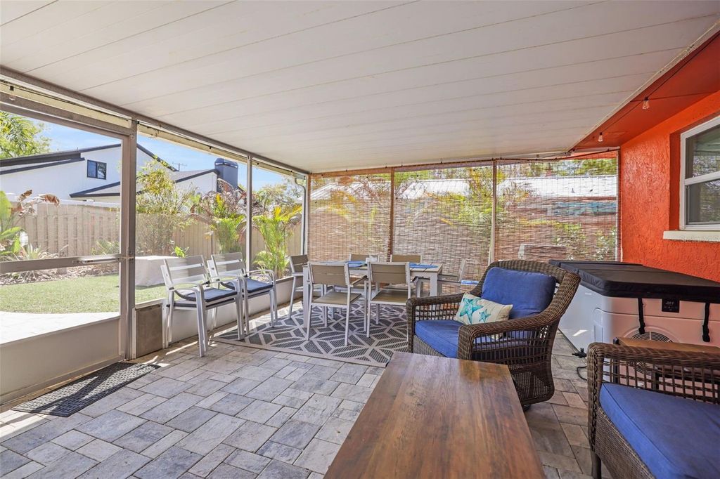 Image 44 of property listing at 985 GULF VIEW BOULEVARD, Dunedin, FL 34698