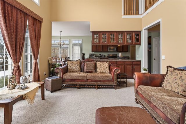 2 Chriswell Lane, Pittsford, NY 14534