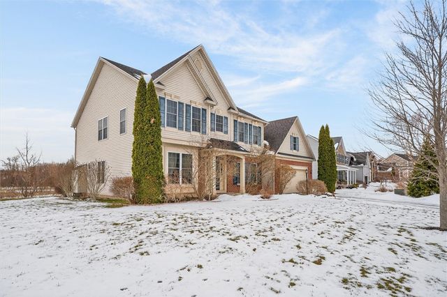 2 Chriswell Lane, Pittsford, NY 14534