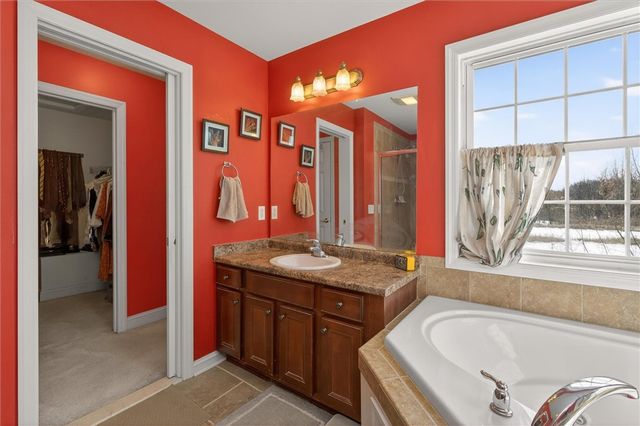 2 Chriswell Lane, Pittsford, NY 14534