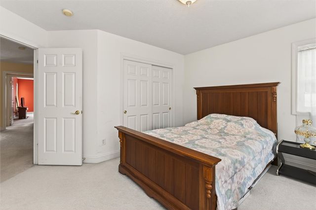 2 Chriswell Lane, Pittsford, NY 14534