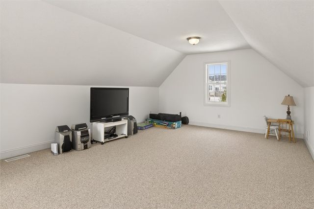 2 Chriswell Lane, Pittsford, NY 14534