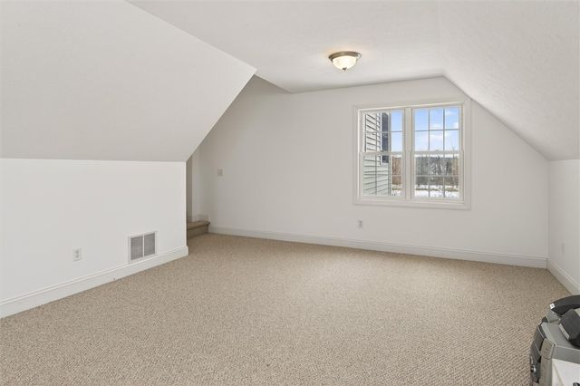 2 Chriswell Lane, Pittsford, NY 14534