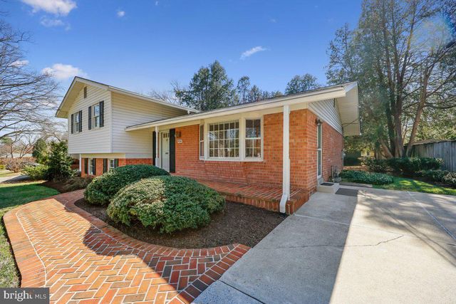 11724 ENID DR, Potomac, MD 20854