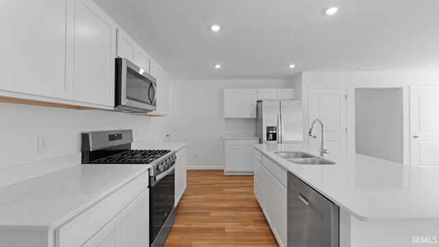 12370 Harleys Run, Fort Wayne, IN 46818