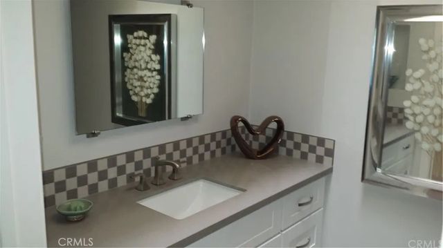 29 Calle Aragon Q, Laguna Woods, CA 92637