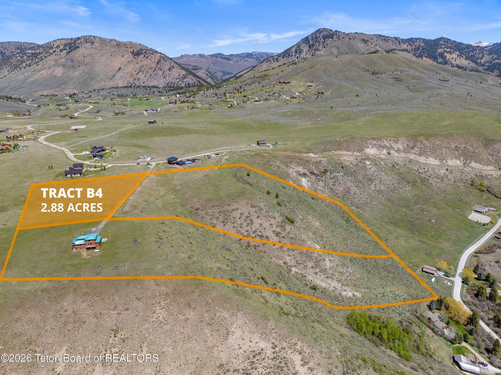 7545 S SQUAW CREEK Road, Jackson, WY 83001 photo 2