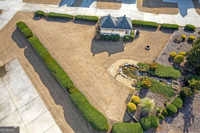 5845 Garden Circle, Douglasville, GA 30135