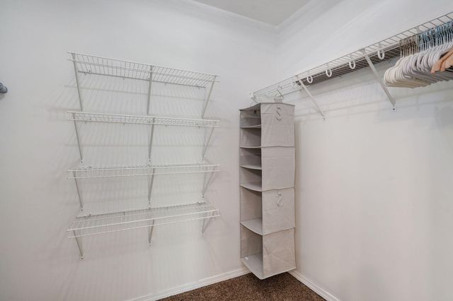 3225 S Creekside Drive S, Springfield, MO 65807