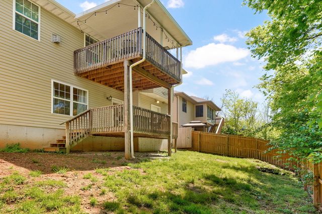 3225 S Creekside Drive S, Springfield, MO 65807